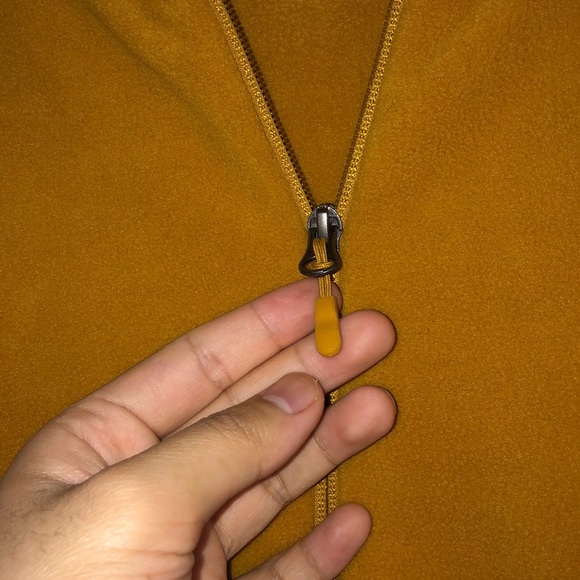 Uniqlo fleece jacket - Picture 3 of 4